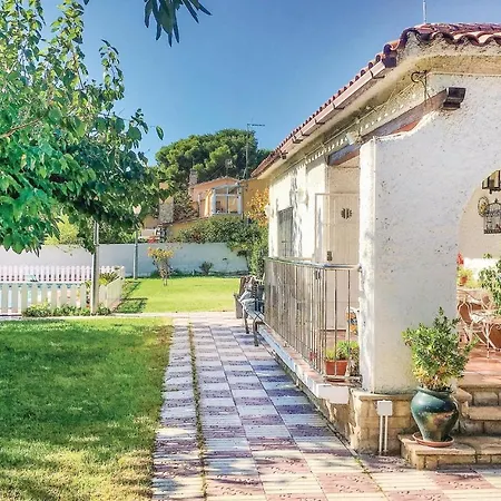 Holiday home Cozy In Francas With Kitchen *